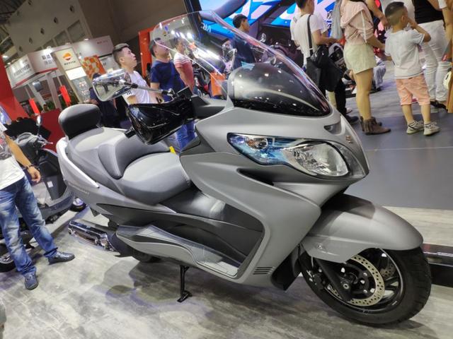 �Ի�������Ħ�����ϴ�ҹ��ĵ����������д𰸣�