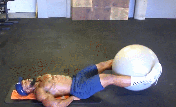 瑜伽球是健身當中不可少的一部分,它可以用來做很多事